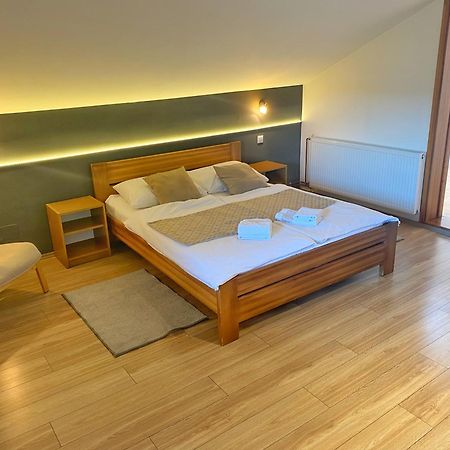 16 Lakes Guesthouse Grabovac  Exterior photo