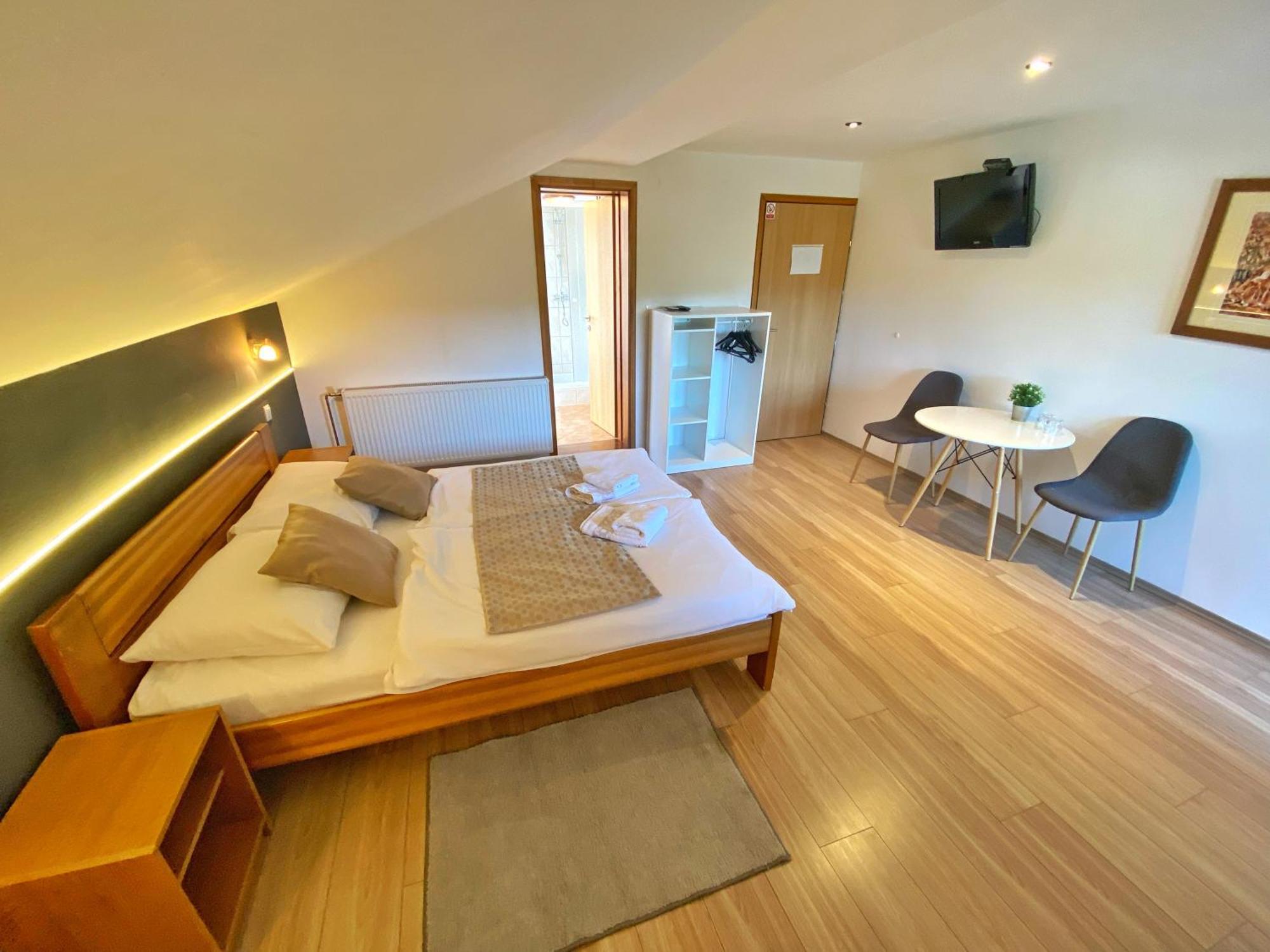 16 Lakes Guesthouse Grabovac  Exterior photo